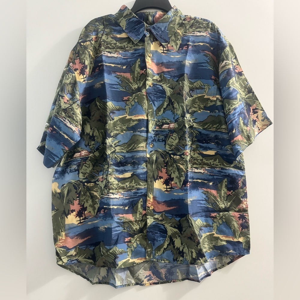 Hilo Hattie Men’s Hawaiian 100% Silk Shirt